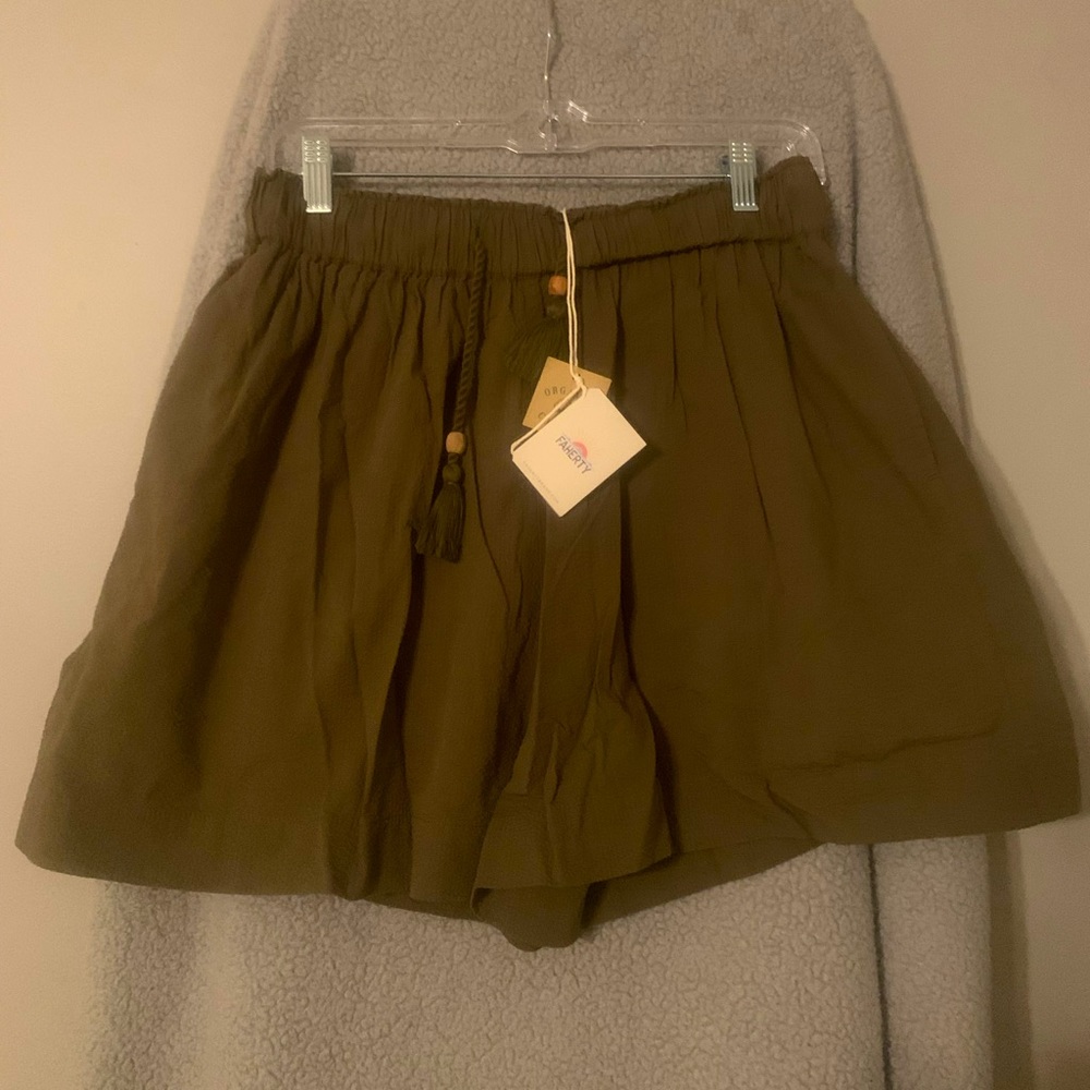 Faherty Marina shorts, military olive, M